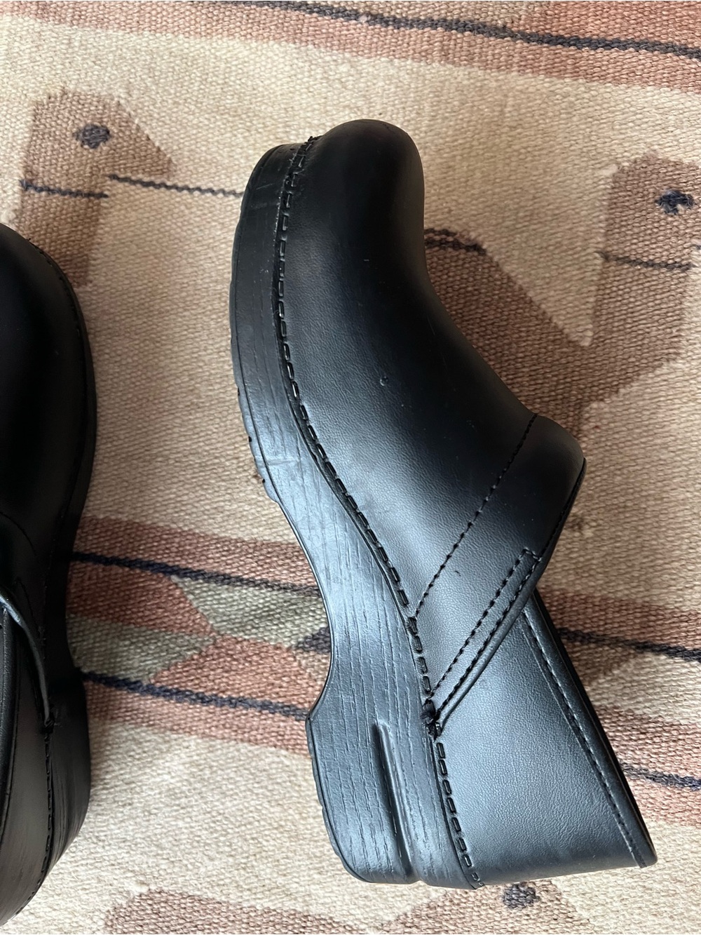 Dansko Black Leather Slip-On Clogs 40 - Picture 3 of 10